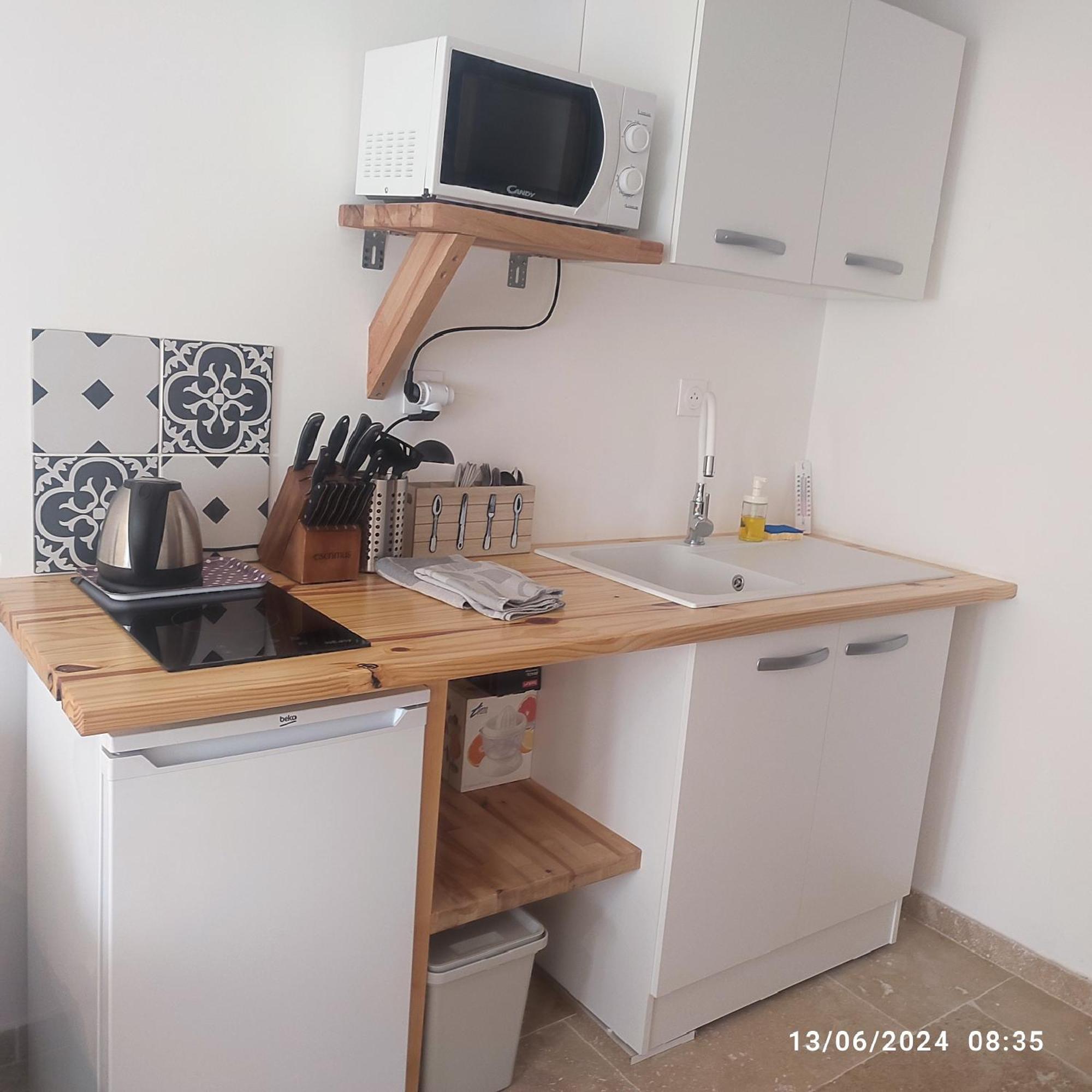 Logement Le Gabian Ampus Ngoại thất bức ảnh